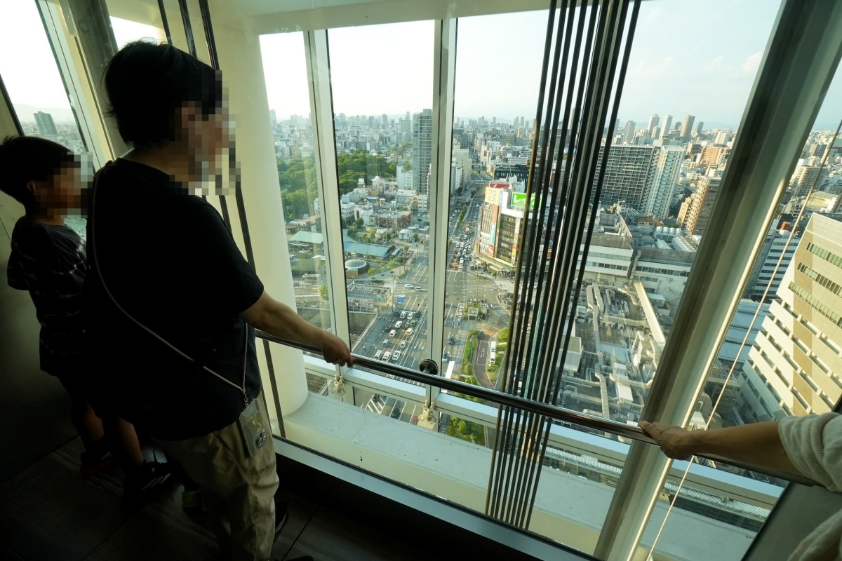 【大阪景點】阿倍野展望台 HARUKAS 300 – 大阪與全關西最高建築裡的展望台！離地300公尺高，可以360度眺望各大知名地標跟日落絕景