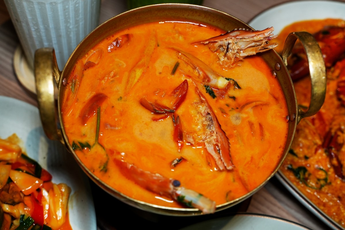 【曼谷美食】Savoey 上味泰 – 離奇隆站只有1分鐘路程的Mercury Ville分店,空間寬敞舒適,招牌黃咖哩炒蟹、冬蔭功等都讓人回味無窮! - 第22張圖 【曼谷美食】Savoey 上味泰 – 離奇隆站只有1分鐘路程的Mercury Ville分店,空間寬敞舒適,招牌黃咖哩炒蟹、冬蔭功等都讓人回味無窮!