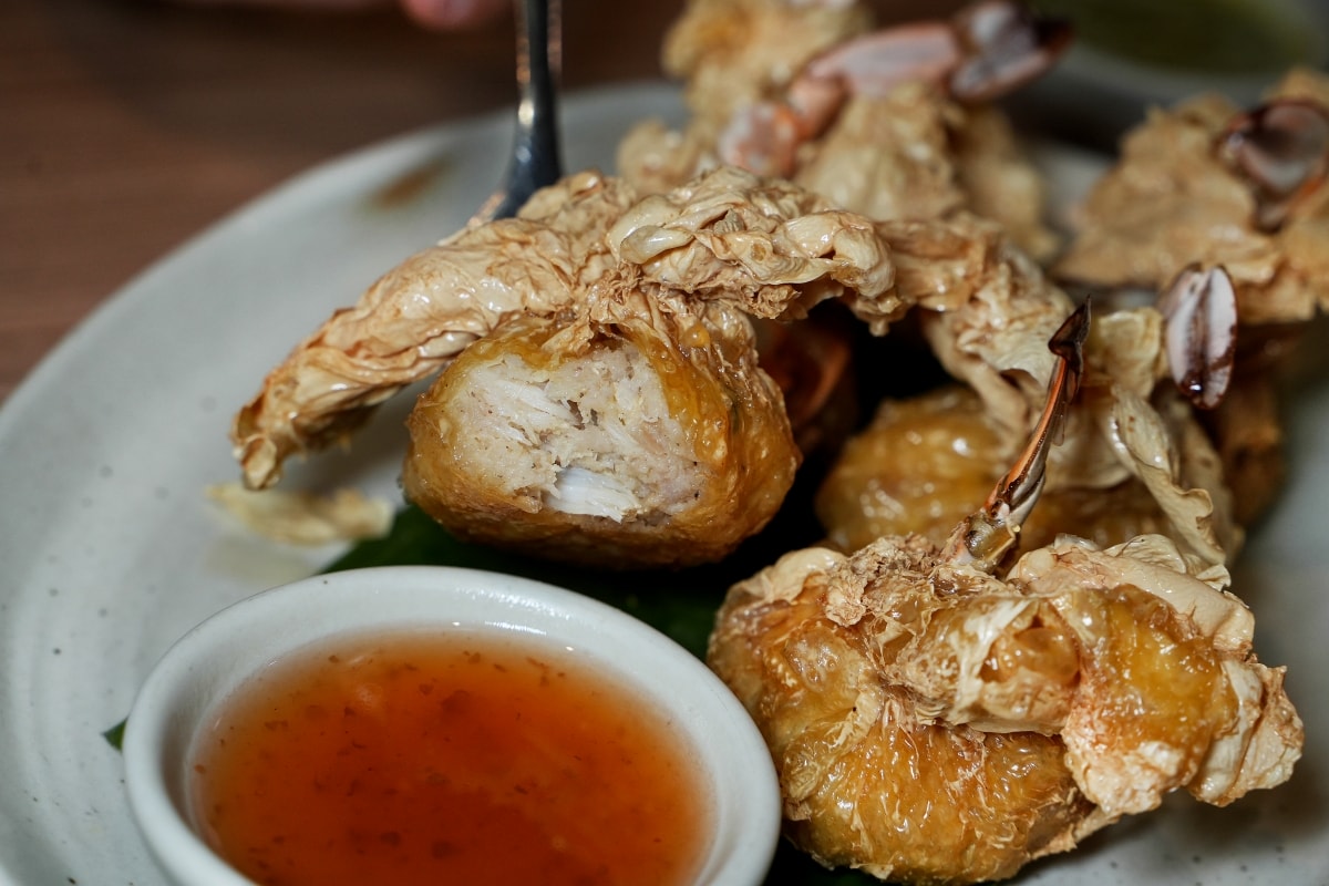 【曼谷美食】Savoey 上味泰 – 離奇隆站只有1分鐘路程的Mercury Ville分店,空間寬敞舒適,招牌黃咖哩炒蟹、冬蔭功等都讓人回味無窮! - 第27張圖 【曼谷美食】Savoey 上味泰 – 離奇隆站只有1分鐘路程的Mercury Ville分店,空間寬敞舒適,招牌黃咖哩炒蟹、冬蔭功等都讓人回味無窮!