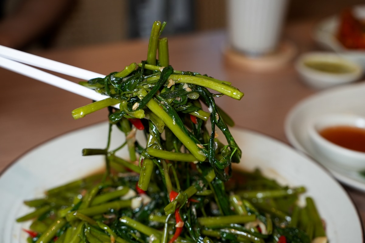 【曼谷美食】Savoey 上味泰 – 離奇隆站只有1分鐘路程的Mercury Ville分店,空間寬敞舒適,招牌黃咖哩炒蟹、冬蔭功等都讓人回味無窮! - 第33張圖 【曼谷美食】Savoey 上味泰 – 離奇隆站只有1分鐘路程的Mercury Ville分店,空間寬敞舒適,招牌黃咖哩炒蟹、冬蔭功等都讓人回味無窮!