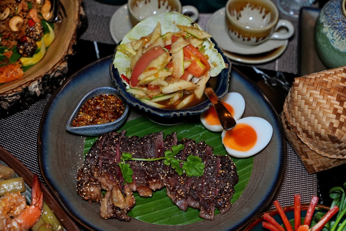 【曼谷美食】Anya Authentic Thai Cuisine – 宮廷等級的正宗泰式料理,超特別的香冰泡飯你一定沒吃過!五顏六色的九福拼盤也是必點品項 - 第24張圖 【曼谷美食】Anya Authentic Thai Cuisine – 宮廷等級的正宗泰式料理,超特別的香冰泡飯你一定沒吃過!五顏六色的九福拼盤也是必點品項