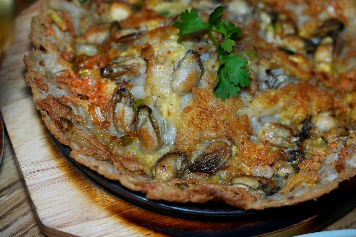 【曼谷美食】Savoey 上味泰 – 黃咖哩炒蟹肉跟酥炸海鱸魚都是超人氣招牌菜！Terminal 21店燈光美、氣氛佳，避開熱門用餐時段比較不用排隊