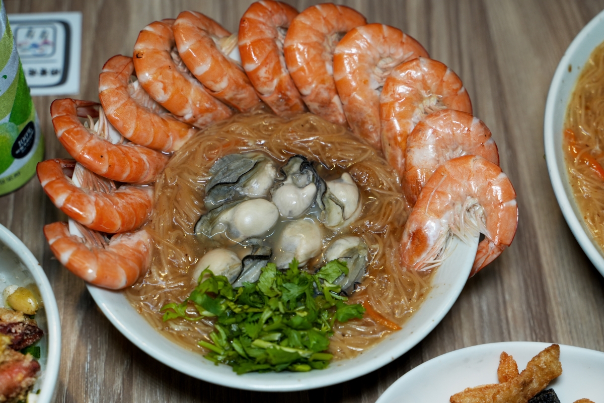【新竹東門市場美食】享來初 – 沒想到鹽酥雞跟滑順的麵線可以這麼搭!絕對是來東門市場時必吃的人氣名店 - 第18張圖 【新竹東門市場美食】享來初 – 沒想到鹽酥雞跟滑順的麵線可以這麼搭!絕對是來東門市場時必吃的人氣名店
