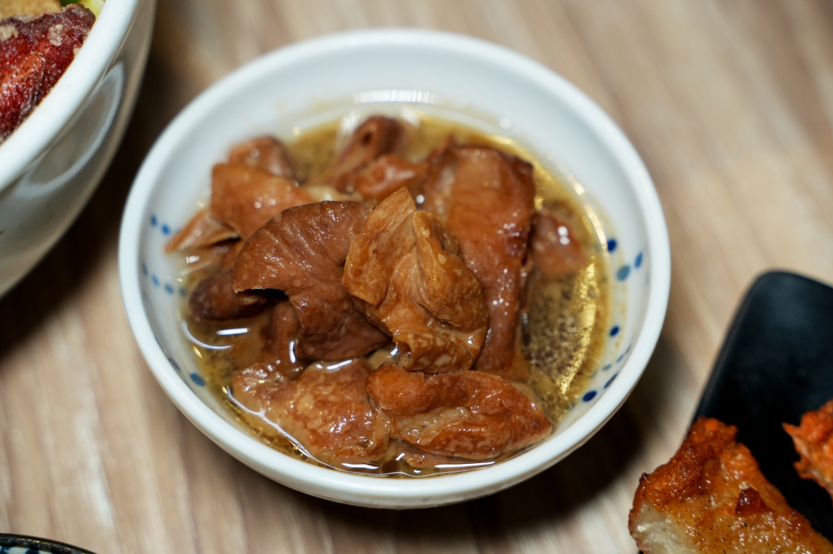 【新竹東門市場美食】享來初 – 沒想到鹽酥雞跟滑順的麵線可以這麼搭!絕對是來東門市場時必吃的人氣名店 - 第15張圖 【新竹東門市場美食】享來初 – 沒想到鹽酥雞跟滑順的麵線可以這麼搭!絕對是來東門市場時必吃的人氣名店