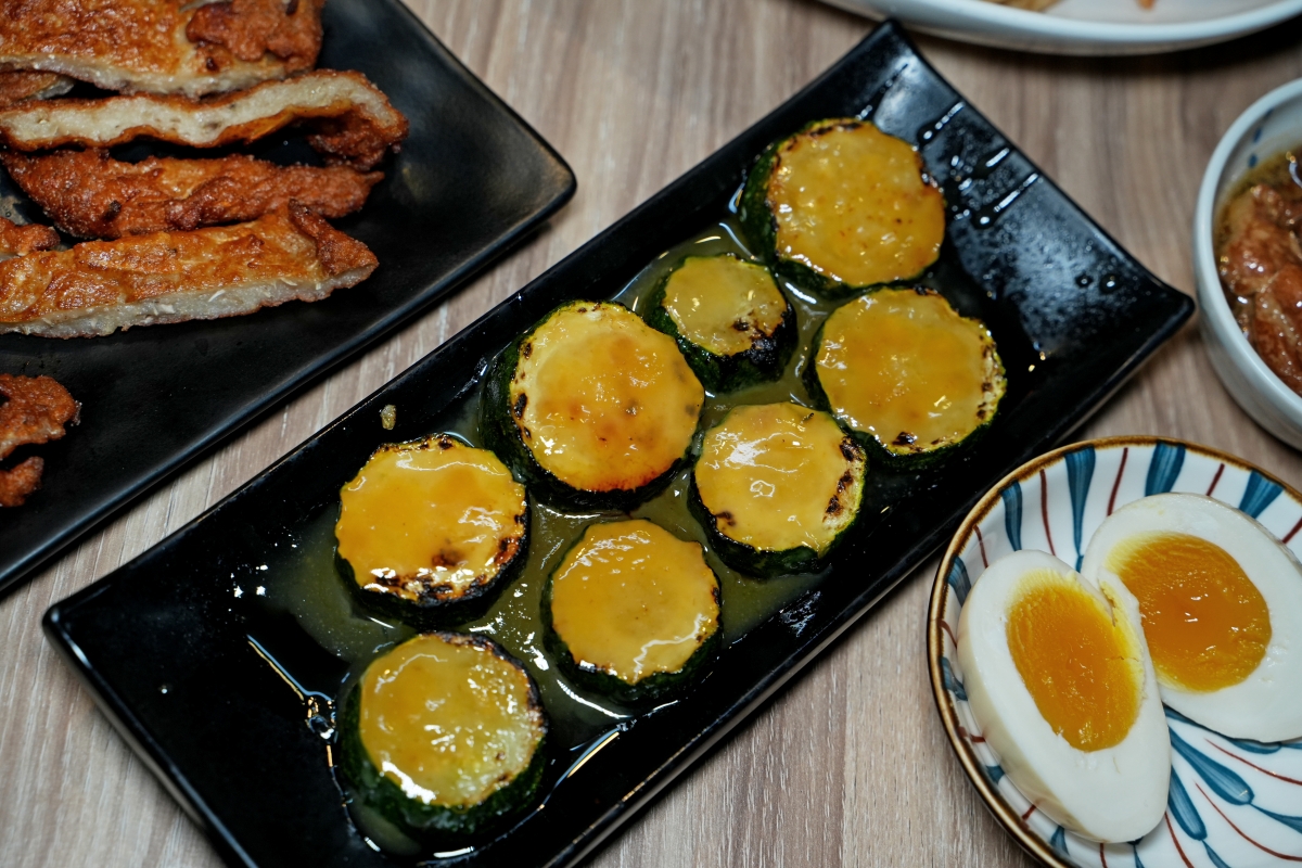 【新竹東門市場美食】享來初 – 沒想到鹽酥雞跟滑順的麵線可以這麼搭!絕對是來東門市場時必吃的人氣名店 - 第27張圖 【新竹東門市場美食】享來初 – 沒想到鹽酥雞跟滑順的麵線可以這麼搭!絕對是來東門市場時必吃的人氣名店