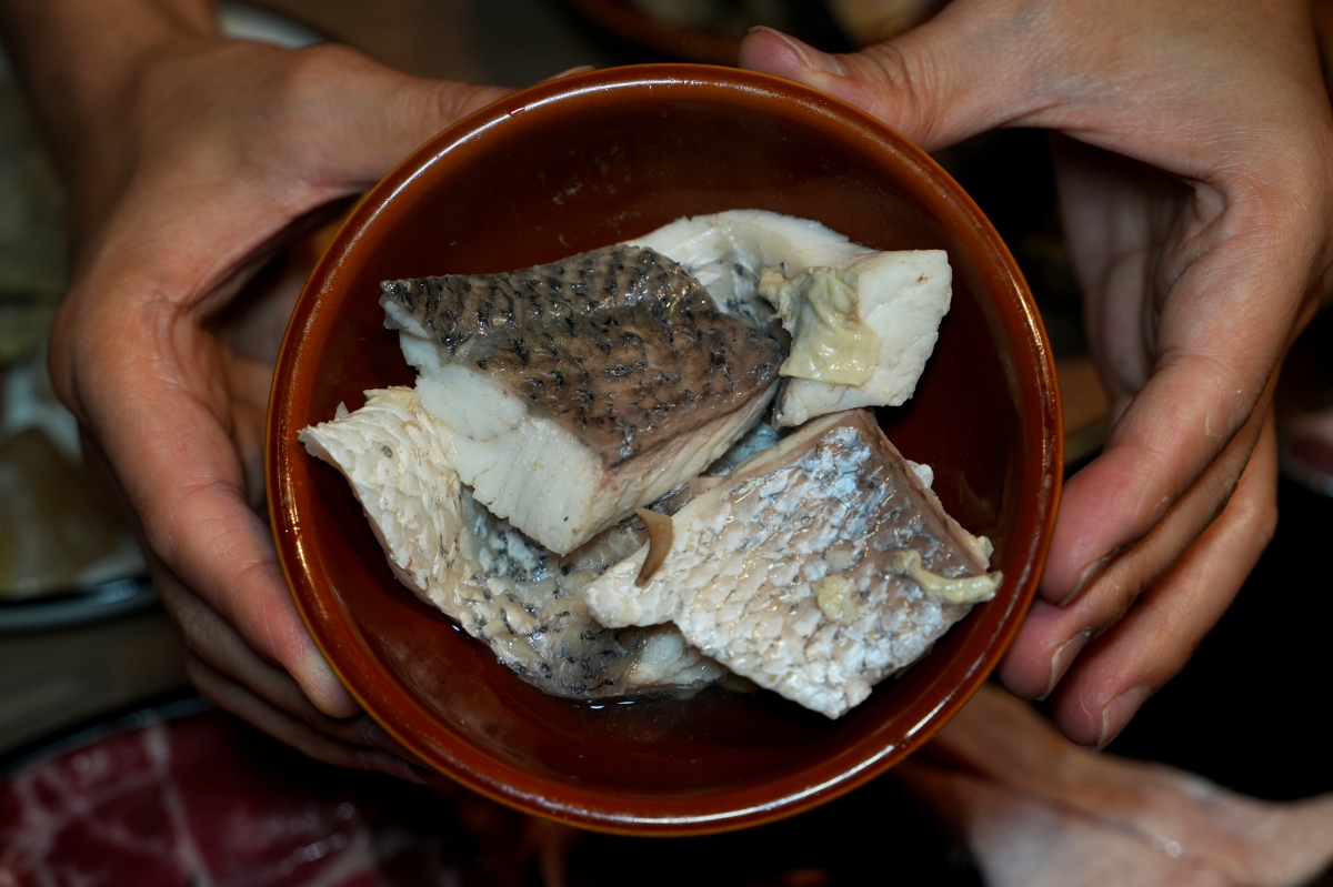 【信義區美食】員外佬麻辣火鍋 – 市政府站新開幕火鍋店推薦,紅鍋辣而不燥,白鍋甘甜順口,嚴選肉品和手工丸餃類都吃得出用心 - 第35張圖 【信義區美食】員外佬麻辣火鍋 – 市政府站新開幕火鍋店推薦,紅鍋辣而不燥,白鍋甘甜順口,嚴選肉品和手工丸餃類都吃得出用心