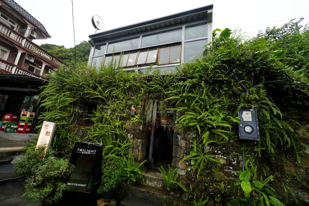 【九份民宿推薦】九份山城山海灣民宿 – 擁有絕佳山景與海景視野的慢活民宿,房型溫馨且有自然檜木香氣,步行5分鐘即可到老街覓食 - 第35張圖 【九份民宿推薦】九份山城山海灣民宿 – 擁有絕佳山景與海景視野的慢活民宿,房型溫馨且有自然檜木香氣,步行5分鐘即可到老街覓食