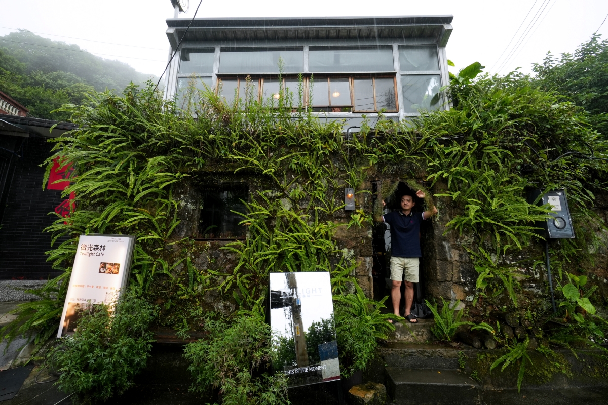 【九份民宿推薦】九份山城山海灣民宿 – 擁有絕佳山景與海景視野的慢活民宿,房型溫馨且有自然檜木香氣,步行5分鐘即可到老街覓食 - 第28張圖 【九份民宿推薦】九份山城山海灣民宿 – 擁有絕佳山景與海景視野的慢活民宿,房型溫馨且有自然檜木香氣,步行5分鐘即可到老街覓食