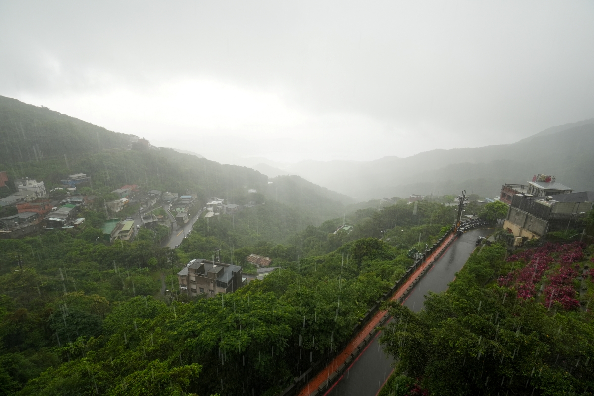 【九份民宿推薦】九份喜來園景觀民宿 – 有大面景觀窗的質感景觀民宿，人情味與藝術氣息濃厚，離九份老街入口只有3分鐘路程！