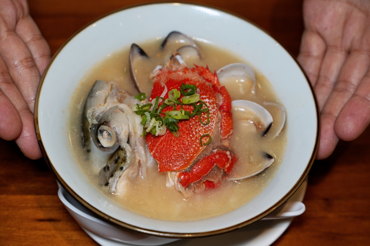 【中壢美食】小海童日式料理 – 青埔高評價日料餐廳也有不同價位的無菜單料理,使用當季新鮮食材設計,山珍海味一次擁有! - 第26張圖 【中壢美食】小海童日式料理 – 青埔高評價日料餐廳也有不同價位的無菜單料理,使用當季新鮮食材設計,山珍海味一次擁有!