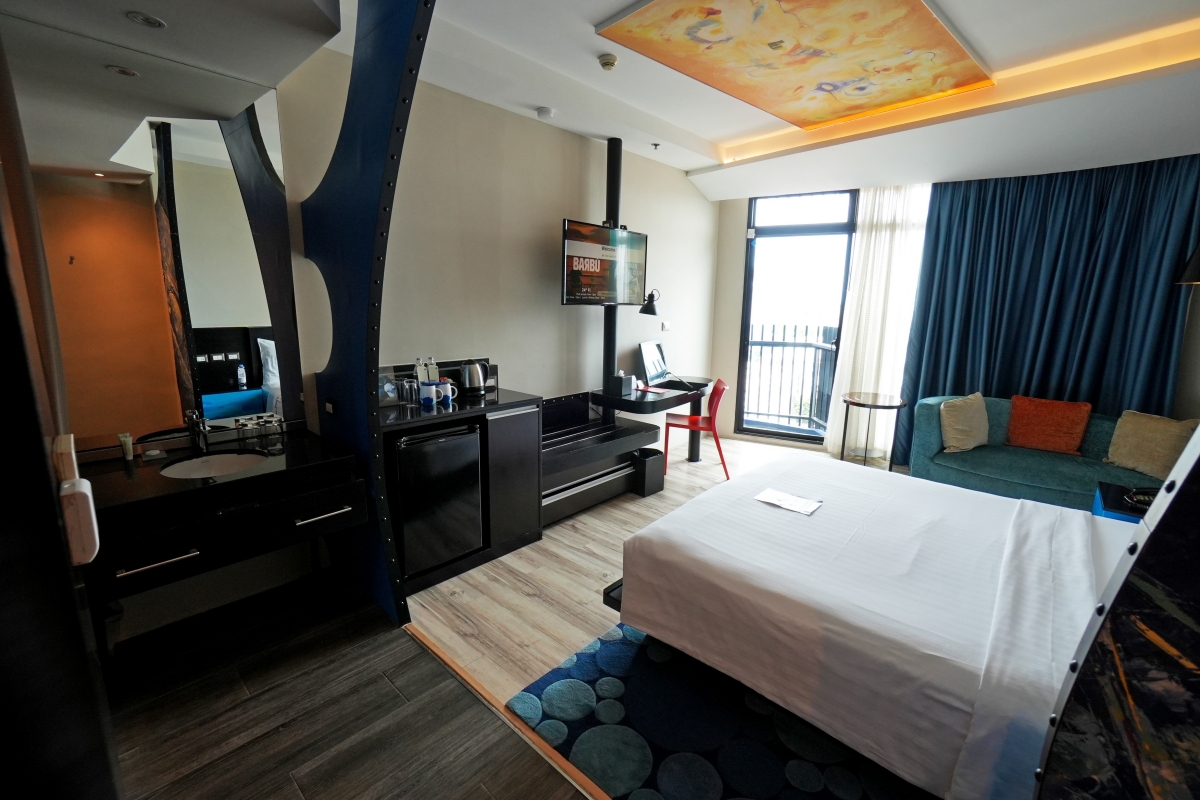 【芭達雅住宿】Siam@Siam Design Hotel Pattaya – 芭達雅用色大膽的設計風海景飯店，雙層無邊際泳池可賞無敵海景！