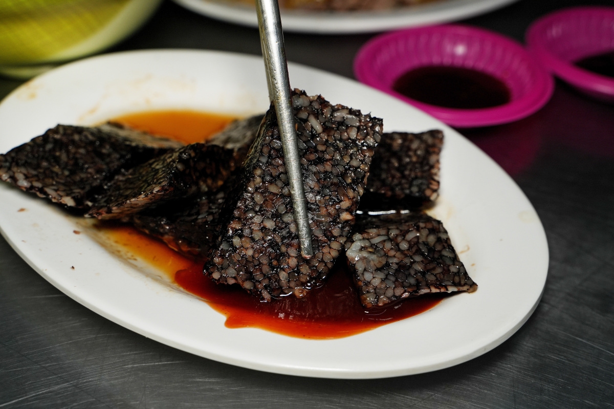 【八德美食】名家當歸鴨 – 八德在地的人氣平價小吃,肉肉控必點鴨腿飯,溫潤的當歸湯可免費續,暑假還有宵夜場喔! - 第28張圖 【八德美食】名家當歸鴨 – 八德在地的人氣平價小吃,肉肉控必點鴨腿飯,溫潤的當歸湯可免費續,暑假還有宵夜場喔!