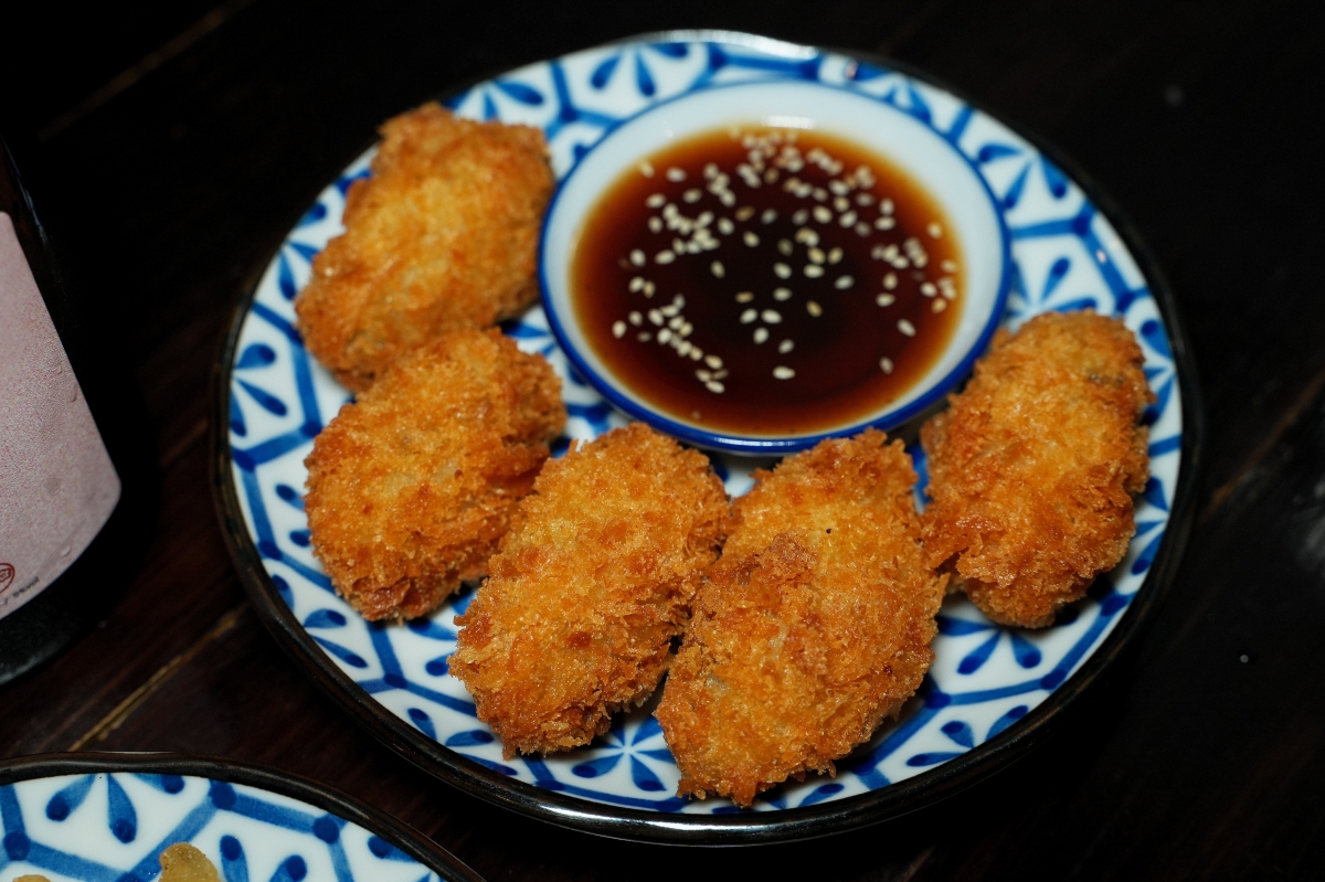 【台北居酒屋】彡耕居食事所 – 市民大道上的昭和風居酒屋,五支時禾酒藏特色梅酒與果實酒搭配不同的料理讓美味程度更上一層樓! - 第18張圖 【台北居酒屋】彡耕居食事所 – 市民大道上的昭和風居酒屋,五支時禾酒藏特色梅酒與果實酒搭配不同的料理讓美味程度更上一層樓!
