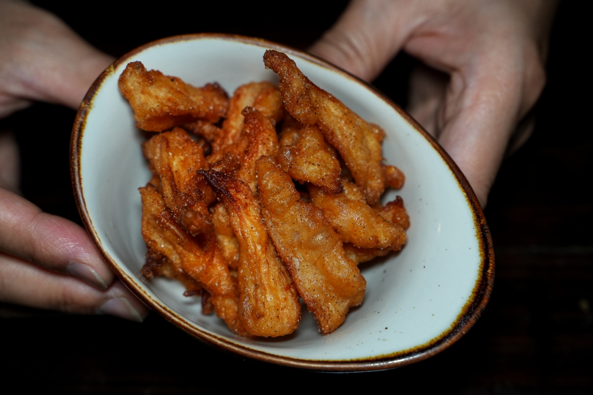 【台北居酒屋】彡耕居食事所 – 市民大道上的昭和風居酒屋,五支時禾酒藏特色梅酒與果實酒搭配不同的料理讓美味程度更上一層樓! - 第26張圖 【台北居酒屋】彡耕居食事所 – 市民大道上的昭和風居酒屋,五支時禾酒藏特色梅酒與果實酒搭配不同的料理讓美味程度更上一層樓!