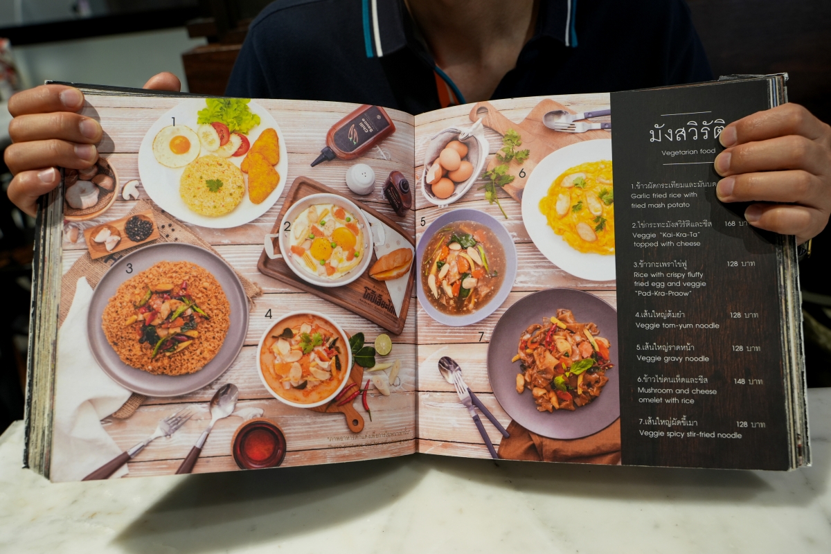 【曼谷美食】邢泰記 One Bangkok店 – 在One Bangkok就品嚐得到舊城區70年老字號古早味!鐵鍋蛋與古早味咖啡都是必點品項 - 第9張圖 【曼谷美食】邢泰記 One Bangkok店 – 在One Bangkok就品嚐得到舊城區70年老字號古早味!鐵鍋蛋與古早味咖啡都是必點品項