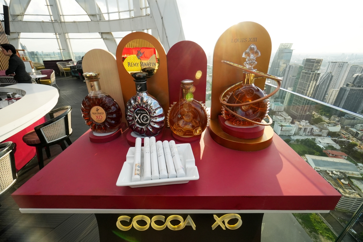 【曼谷美食】COCOA XO Bar – 與眾不同的曼谷市中心高樓酒吧,在57樓一面品味各種巧克力、一面賞百萬夜景的奢華夜晚 - 第6張圖 【曼谷美食】COCOA XO Bar – 與眾不同的曼谷市中心高樓酒吧,在57樓一面品味各種巧克力、一面賞百萬夜景的奢華夜晚