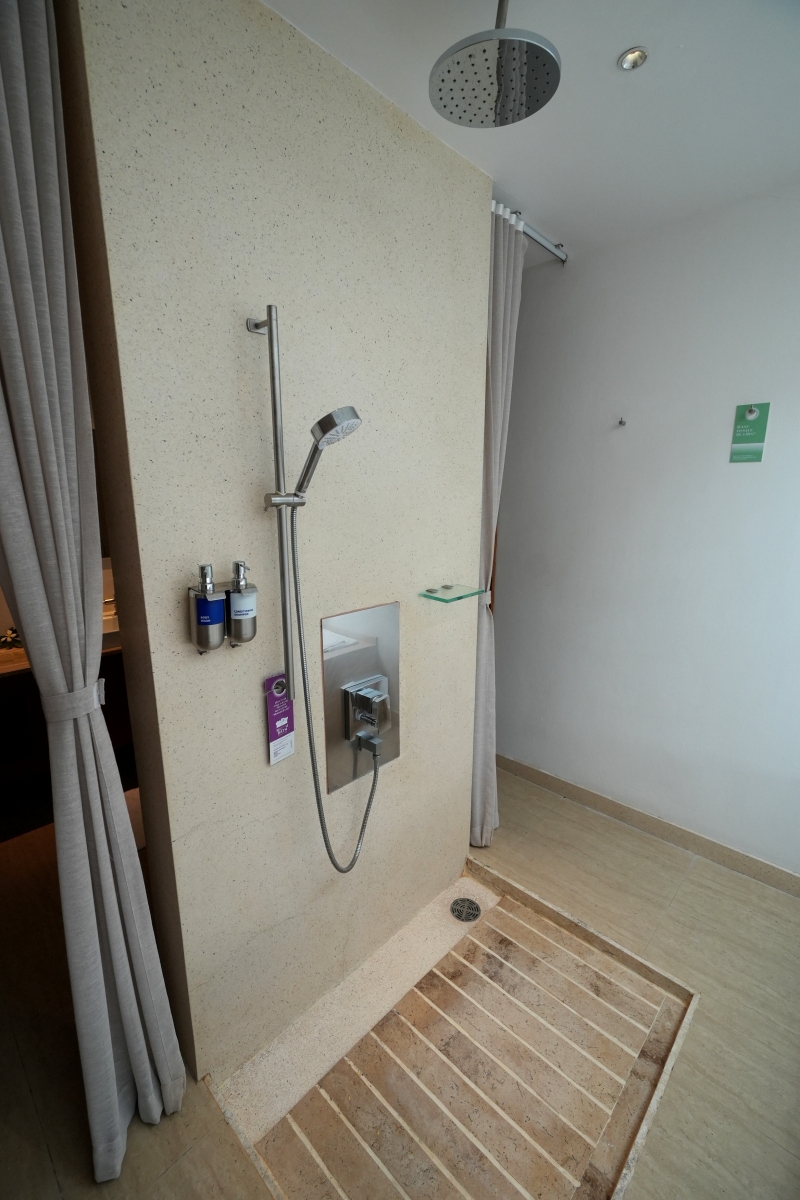 【華欣住宿】Let’s Sea Hua Hin Al Fresco Resort – 浪漫海濱精品度假村,一種套房可直通泳池,一種套房有私人露台可以泡澡 - 第18張圖 【華欣住宿】Let’s Sea Hua Hin Al Fresco Resort – 浪漫海濱精品度假村,一種套房可直通泳池,一種套房有私人露台可以泡澡
