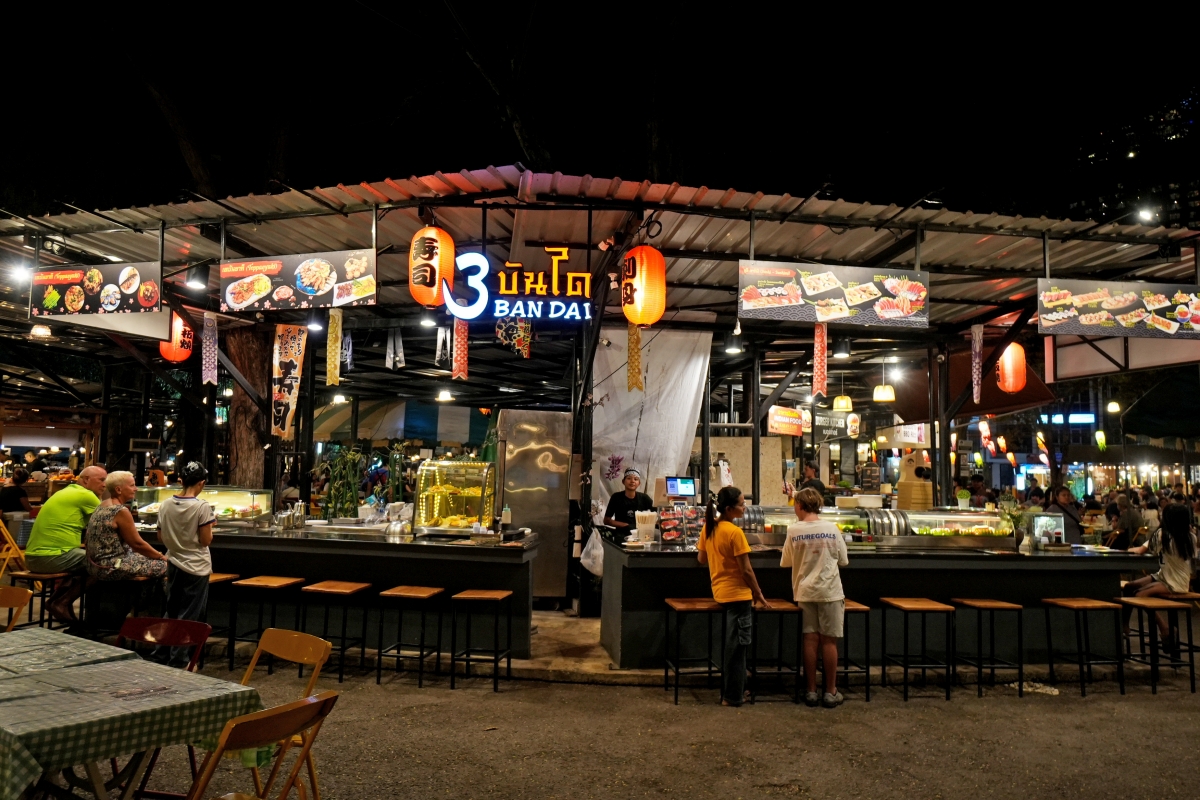 【華欣夜市】Tamarind Market 羅望子夜市 – 蟬鳴夜市隔壁的文青風美食市集,各式小吃、現場音樂表演、美酒一次滿足! - 第8張圖 【華欣夜市】Tamarind Market 羅望子夜市 – 蟬鳴夜市隔壁的文青風美食市集,各式小吃、現場音樂表演、美酒一次滿足!